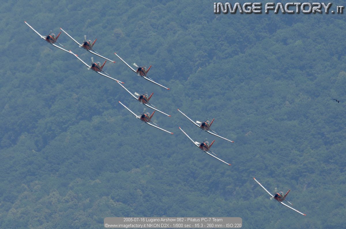 2005-07-16 Lugano Airshow 062 - Pilatus PC-7 Team